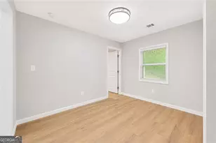 1639 Bridgeport Dr NW, Atlanta, GA 30318 - Photo 12