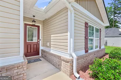 141 N Meadows Ridge Drive, Grantville, GA 30220 - Photo 4