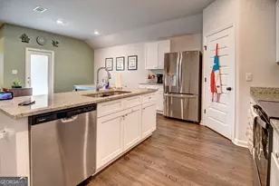 1224 Marjorie, Hahira, GA 31632 - Photo 8