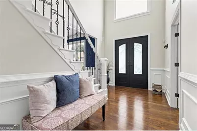 1135 Jennifer Oaks Drive, Alpharetta, GA 30004 - Photo 2