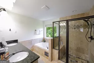 132 Poplar Street N, Athens, GA 30606 - Photo 24