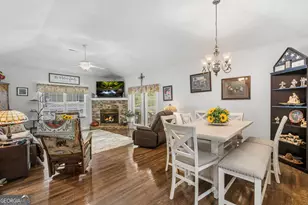 419 Long View Cir, Hiawassee, GA 30546 - Photo 8
