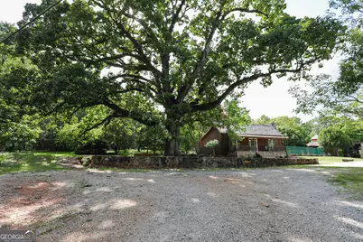 363 Sanders Davis Road, Newnan, GA 30263 - Photo 2