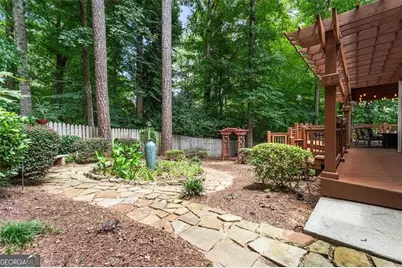 2919 Mountain Trace NE, Roswell, GA 30075 - Photo 32