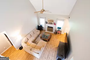 95 Crescent Cir, Newnan, GA 30265 - Photo 10