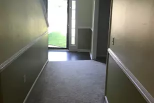 704 Dover Ct, Stockbridge, GA 30281 - Photo 2