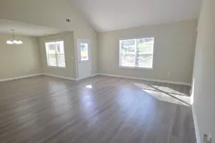 164 Charlotte Dr, Statham, GA 30666 - Photo 2
