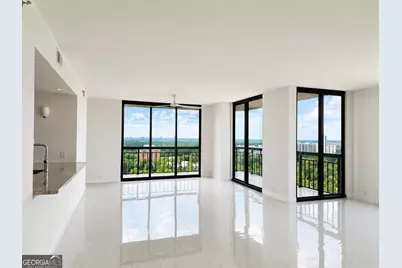 3481 Lakeside Drive NE #APT P201, Atlanta, GA 30326 - Photo 2