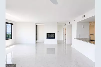 3481 Lakeside Drive NE #APT P201, Atlanta, GA 30326 - Photo 6