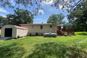 914 Ozora Rd, Loganville, GA 30052 - Photo 4
