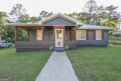 127 Fourth Street SW, Milledgeville, GA 31061 - Photo 1