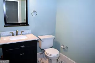 203 N Washington Ave, Eatonton, GA 31024 - Photo 14