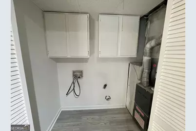 4001 Laurie Jo Drive SW, Marietta, GA 30008 - Photo 10