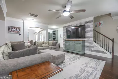 571 Stonebranch Drive, Loganville, GA 30052 - Photo 8