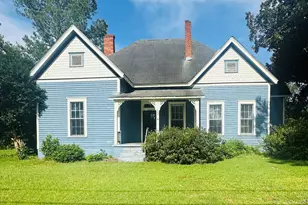 592 Pecan St SE, Dawson, GA 39842 - Photo 2