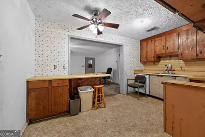 4045 Lindsey Drive, Macon, GA 31206 - Photo 8