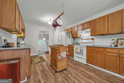 401 Nicole Court, Winder, GA 30680 - Photo 14