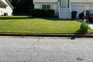 506 Rosewood Cir, Jonesboro, GA 30238 - Photo 2