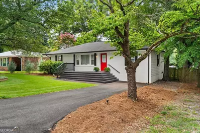 1546 Cloverdale Drive SE, Marietta, GA 30067 - Photo 2