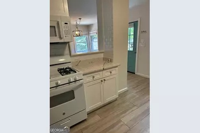 2178 Rugby Avenue #A (UPSTAIRS), College Park, GA 30337 - Photo 2