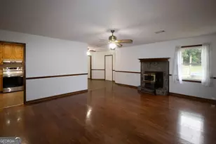 162 Price Dr W, Locust Grove, GA 30248 - Photo 10