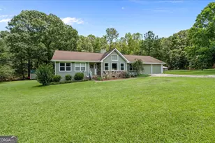 135 Russell Ln, Carrollton, GA 30116 - Photo 2