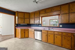 180 Monmouth Dr, Fayetteville, GA 30214 - Photo 32