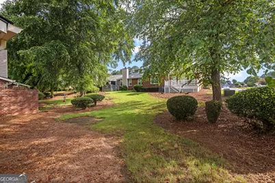 180 Monmouth Drive, Fayetteville, GA 30214 - Photo 6