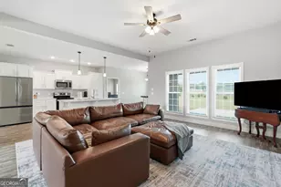 316 Old Rockdale Dr, Statesboro, GA 30461 - Photo 8