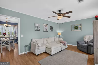 110 Queen Drive, Glennville, GA 30427 - Photo 6