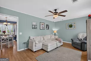 110 Queen Dr, Glennville, GA 30427 - Photo 6