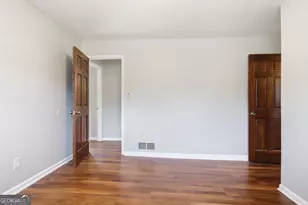 1592 Envoy Pl, Riverdale, GA 30296 - Photo 18