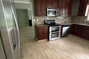 755 Tara Bend, Hampton, GA 30228 - Photo 8