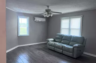 6878 Newnan Rd, Brooks, GA 30205 - Photo 6