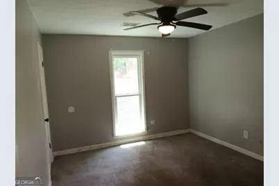 1015 Salisbury Trail, Riverdale, GA 30296 - Photo 6