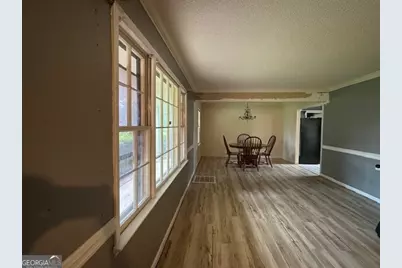 306 Hillcrest Avenue, Warner Robins, GA 31088 - Photo 2