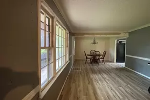 306 Hillcrest Ave, Warner Robins, GA 31088 - Photo 2