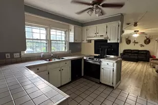 306 Hillcrest Ave, Warner Robins, GA 31088 - Photo 4
