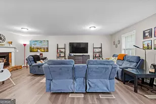 859 King Dr SE, Conyers, GA 30094 - Photo 10