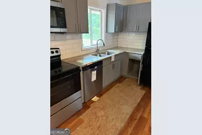 562 Roxbury Drive, Riverdale, GA 30274 - Photo 6