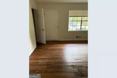 562 Roxbury Drive, Riverdale, GA 30274 - Photo 10