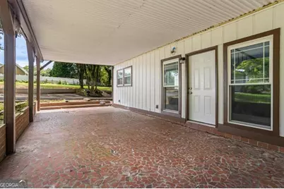724 Cowan Road SE, Conyers, GA 30094 - Photo 48