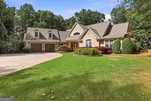 357 Birchwood Dr, Clarkesville, GA 30523 - Photo 2