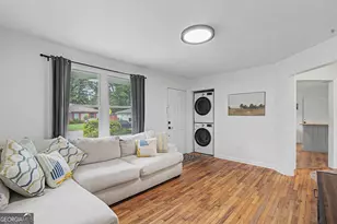 1301 E 68th St, Savannah, GA 31404 - Photo 6