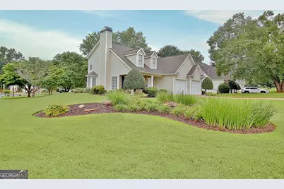 165 Pecan Crescent, Newnan, GA 30265 - Photo 2
