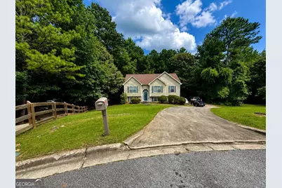 129 Hampton Brook Drive, Hampton, GA 30228 - Photo 2