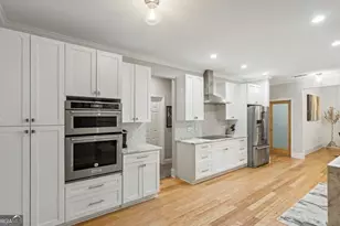 2196 Fleetwood Ct SW, Atlanta, GA 30311 - Photo 16