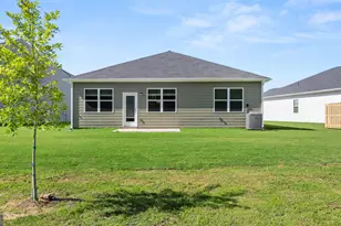 170 White Spruce Way, Newnan, GA 30265 - Photo 2