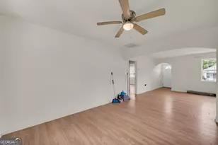 221 Edwards St, Elberton, GA 30635 - Photo 12
