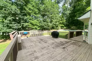 140 Little Creek Dr, Sharpsburg, GA 30277 - Photo 6